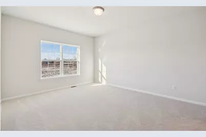 341 N Aspen Drive, Cortland, IL 60112 - Photo 27