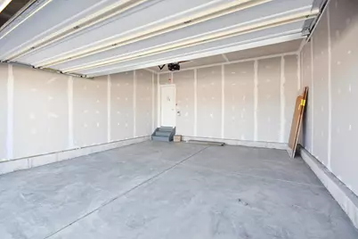 341 N Aspen Drive, Cortland, IL 60112 - Photo 37