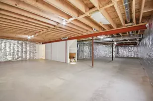 341 N Aspen Dr, Cortland, IL 60112 - Photo 33