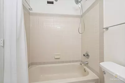 480 N McClurg Court #520, Chicago, IL 60611 - Photo 23