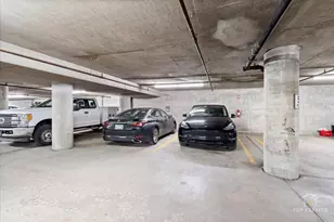 480 N McClurg Ct, Chicago, IL 60611 - Photo 33