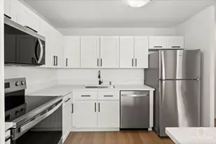 480 N McClurg Ct, Chicago, IL 60611 - Photo 17