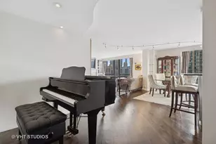 1122 N Clark St, Chicago, IL 60610 - Photo 3