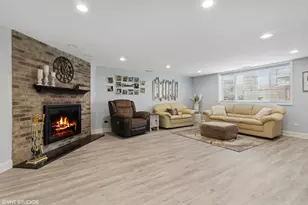 3944 Euclid Ave, Stickney, IL 60402 - Photo 9