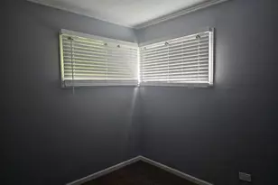 216 Washington St, Park Forest, IL 60466 - Photo 5