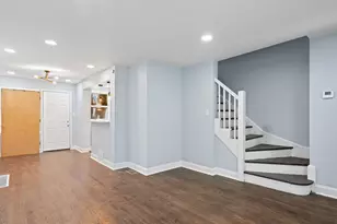 715 E 105th Pl, Chicago, IL 60628 - Photo 13