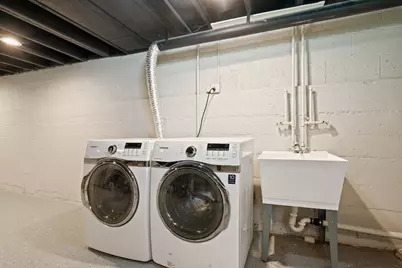 715 E 105th Place, Chicago, IL 60628 - Photo 15