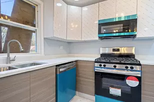 715 E 105th Pl, Chicago, IL 60628 - Photo 21