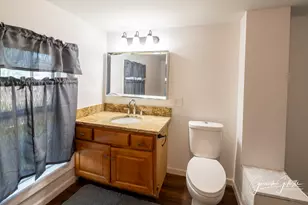 213 N Main St, Sandwich, IL 60548 - Photo 31