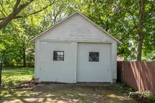 213 N Main St, Sandwich, IL 60548 - Photo 7