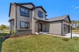 12 Meadow Dr, Monticello, IL 61856 - Photo 3