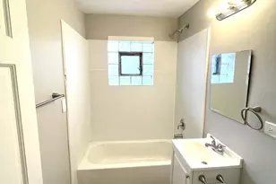 708 Blackhawk Dr, University Park, IL 60484 - Photo 7