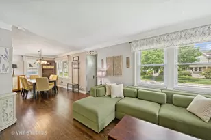 415 W Willow St, Arlington Heights, IL 60004 - Photo 5