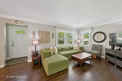 415 W Willow Street, Arlington Heights, IL 60004 - Photo 3