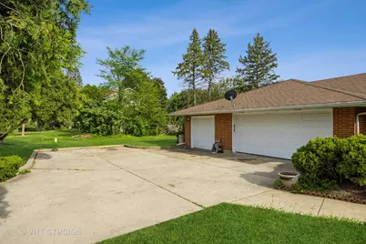 1715 W Main Street, Sleepy Hollow, IL 60118 - Photo 3