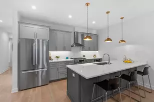 847 W Ainslie St, Chicago, IL 60640 - Photo 3