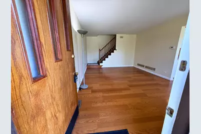 6280 Gold Circle #6280, Hanover Park, IL 60133 - Photo 5