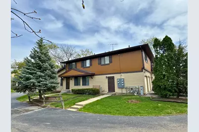 6280 Gold Circle #6280, Hanover Park, IL 60133 - Photo 3