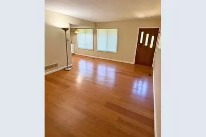 6280 Gold Circle #6280, Hanover Park, IL 60133 - Photo 7