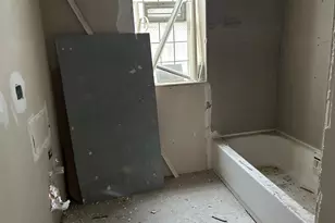 8125 S Peoria St, Chicago, IL 60620 - Photo 23