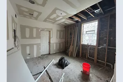 8125 S Peoria Street, Chicago, IL 60620 - Photo 3