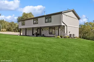 115 Red Wing Ln, North Barrington, IL 60010 - Photo 3