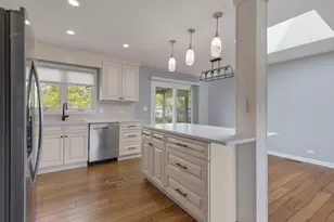 50 Kendal Rd, Elk Grove Village, IL 60007 - Photo 7