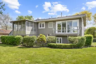 50 Kendal Rd, Elk Grove Village, IL 60007 - Photo 25