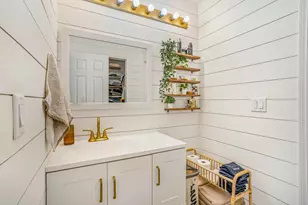 684 Edward Dr, Romeoville, IL 60446 - Photo 15