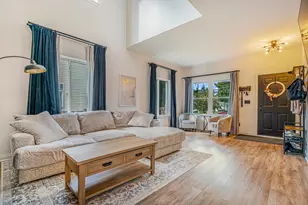 684 Edward Dr, Romeoville, IL 60446 - Photo 3