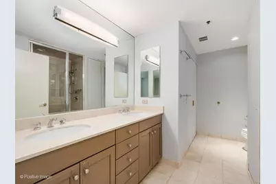 57 E Delaware Place #3202, Chicago, IL 60611 - Photo 23