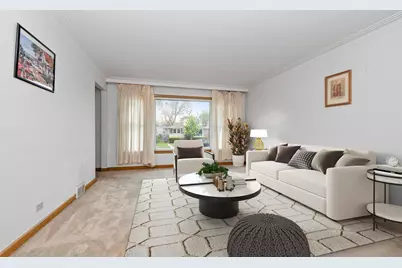 2820 W 100th Place, Evergreen Park, IL 60805 - Photo 3