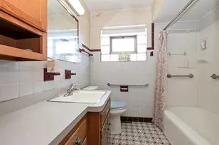 2820 W 100th Pl, Evergreen Park, IL 60805 - Photo 9