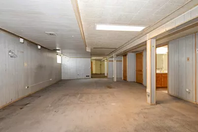 2820 W 100th Place, Evergreen Park, IL 60805 - Photo 11