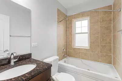 7728 N Ashland Avenue #D2, Chicago, IL 60626 - Photo 9