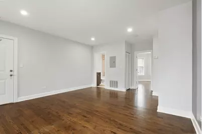 7728 N Ashland Avenue #D2, Chicago, IL 60626 - Photo 5