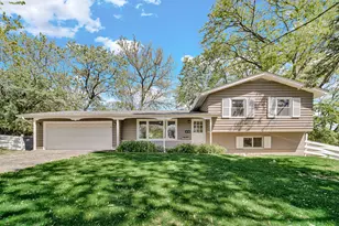[Address not provided], Glen Ellyn, IL 60137 - Photo 1