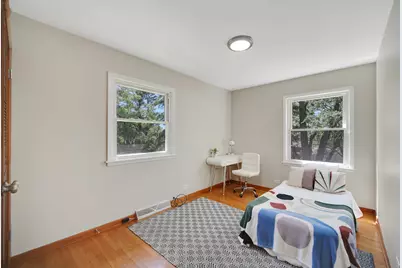 [Address not provided], Glen Ellyn, IL 60137 - Photo 13