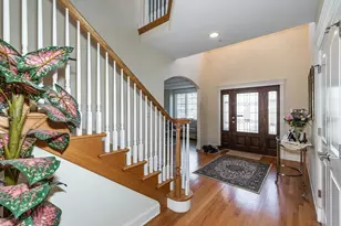 9322 S 83rd Ct, Hickory Hills, IL 60457 - Photo 3