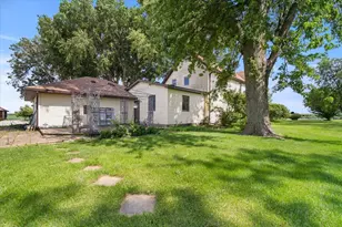 23875 E 00 N Rd, Cropsey, IL 61731 - Photo 5