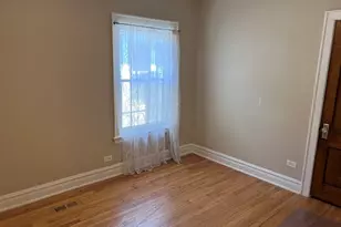 7949 S Manistee Ave, Chicago, IL 60617 - Photo 7