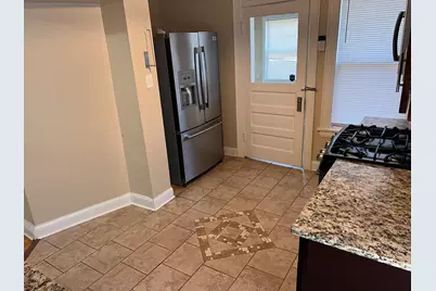 7949 S Manistee Avenue, Chicago, IL 60617 - Photo 11