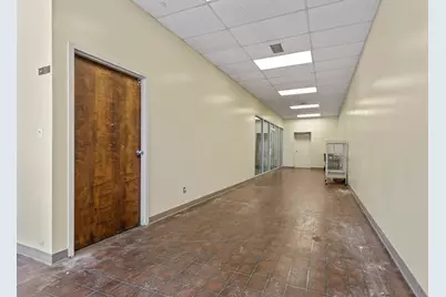 3929 Broadway, Rockford, IL 61108 - Photo 7