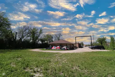 955 Rand Road, Des Plaines, IL 60016 - Photo 15