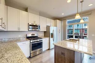 1255 Danforth Ct, Vernon Hills, IL 60061 - Photo 3