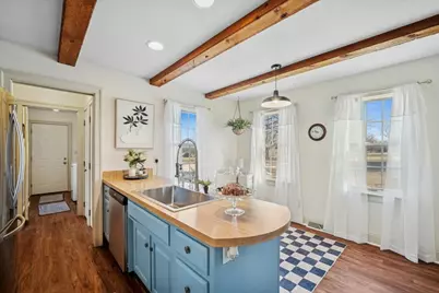 10562 Town Hall Road, Belvidere, IL 61008 - Photo 5