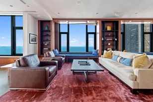 132 E Delaware Pl, Chicago, IL 60611 - Photo 3