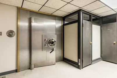 155 N 3rd Street, Dekalb, IL 60115 - Photo 49