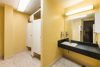 155 N 3rd Street, Dekalb, IL 60115 - Photo 23