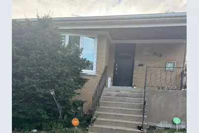 9320 S Clyde Avenue, Chicago, IL 60617 - Photo 1